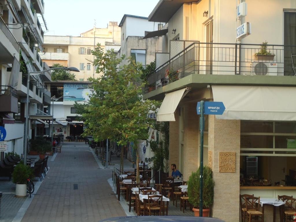Hotel George Каламата Екстер'єр фото